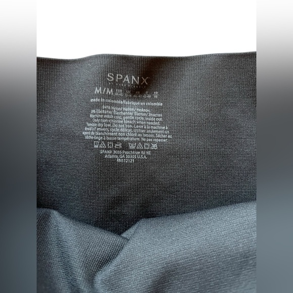 NWT Spanx Look At Me Now Black Camo Leggings Sz M - Picture 5 of 6